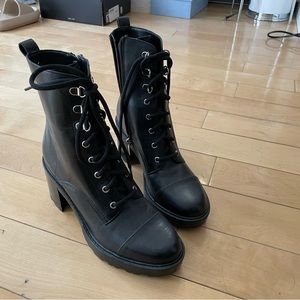 Marc fisher boots. Excellent condition